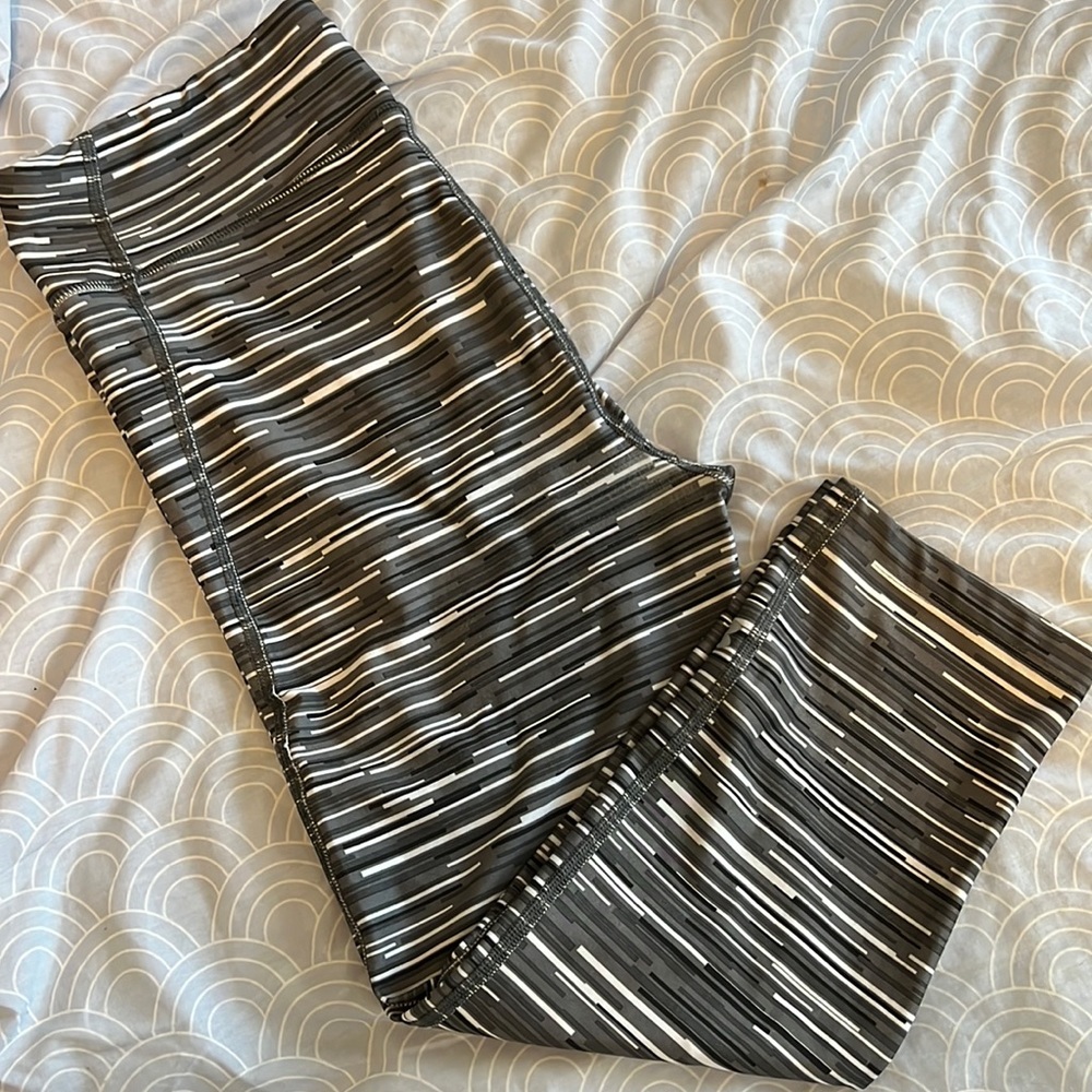 Women’s Under Armor Athletic Capris
